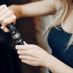 Ce conține lichidul de la țigările electronice și cât de periculos este?