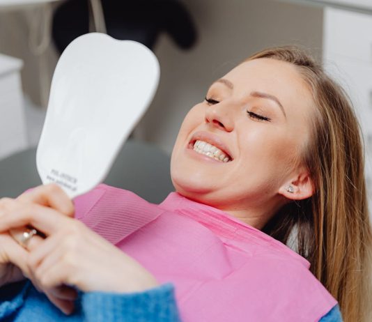 Poți avea un implant dentar în aceeași zi? Ce presupune procedura la Regina Maria Dental